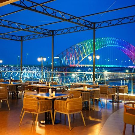 Harris Hotel Samarinda Eksteriør bilde