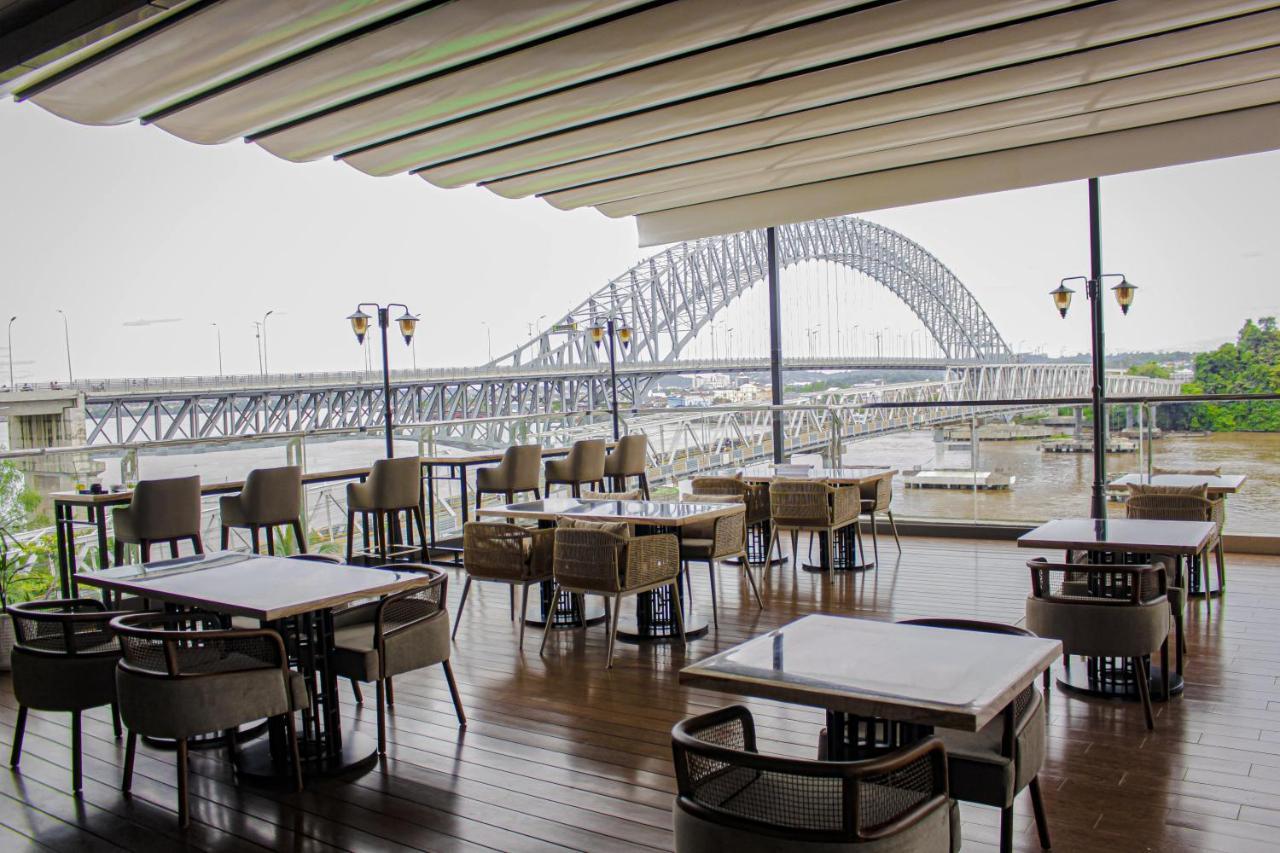 Harris Hotel Samarinda Eksteriør bilde