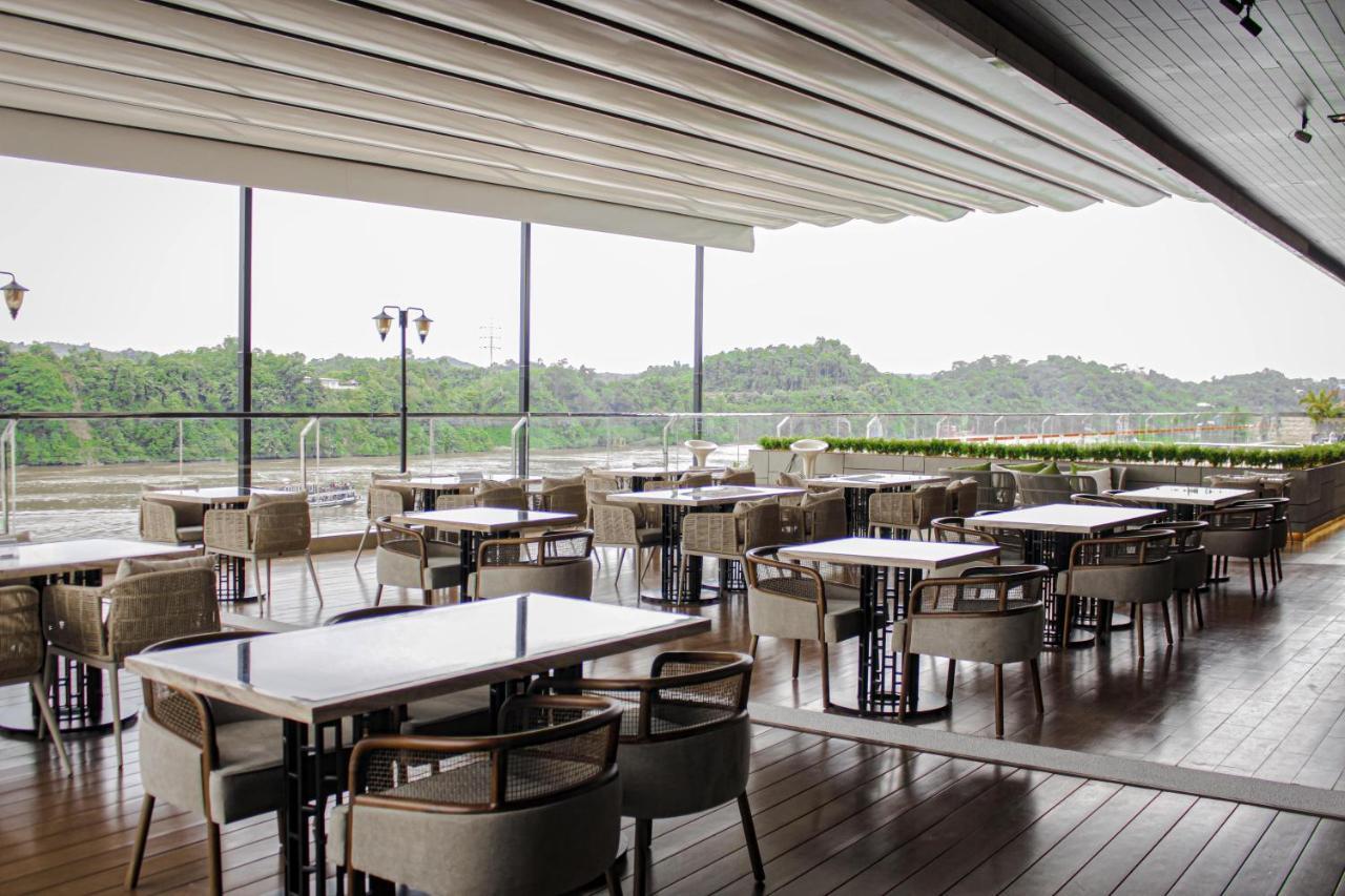 Harris Hotel Samarinda Eksteriør bilde