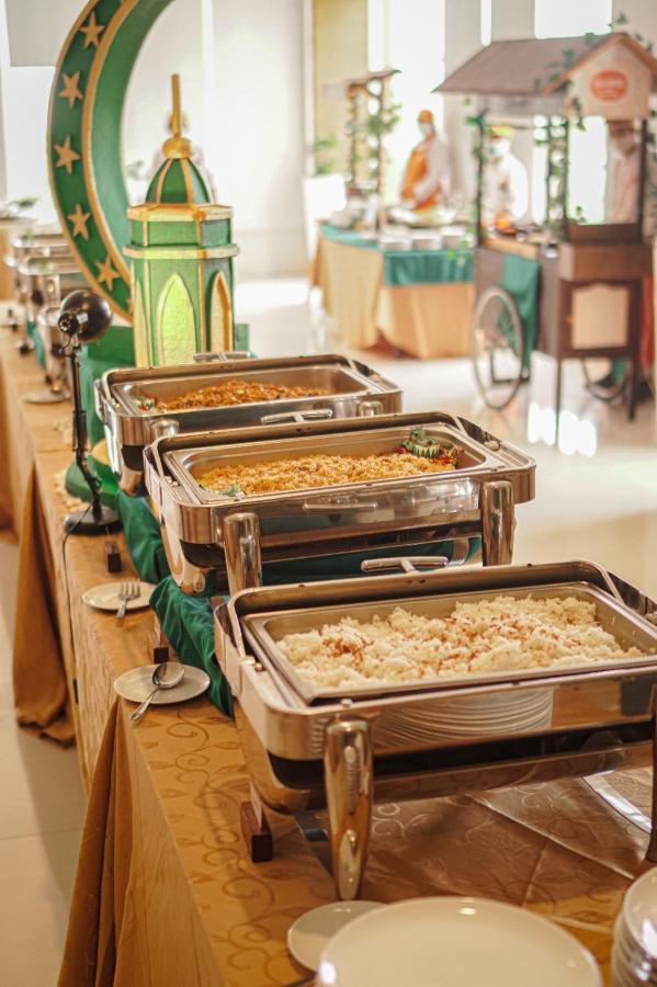 Harris Hotel Samarinda Eksteriør bilde