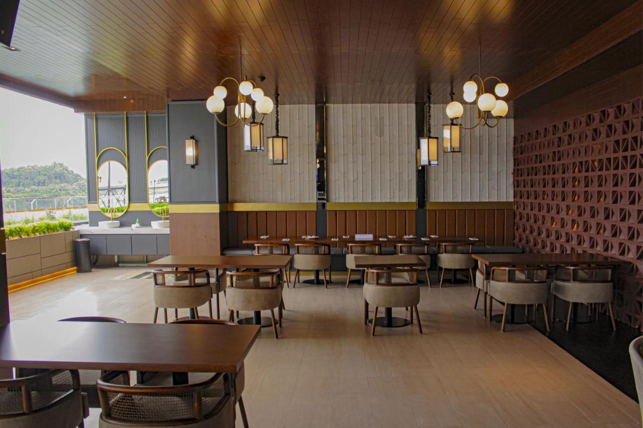 Harris Hotel Samarinda Eksteriør bilde