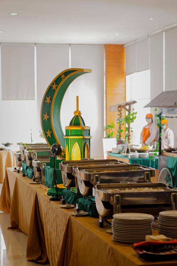 Harris Hotel Samarinda Eksteriør bilde
